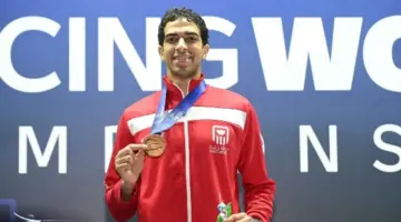 وزير الرياضة يهنئ أحمد هشام ببرونزية بطولة العالم للسلاح بالبرازيل